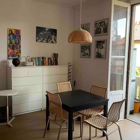 Appartamento Splendido Con Tutti Servizi In Zona Navigli Milão Exterior foto