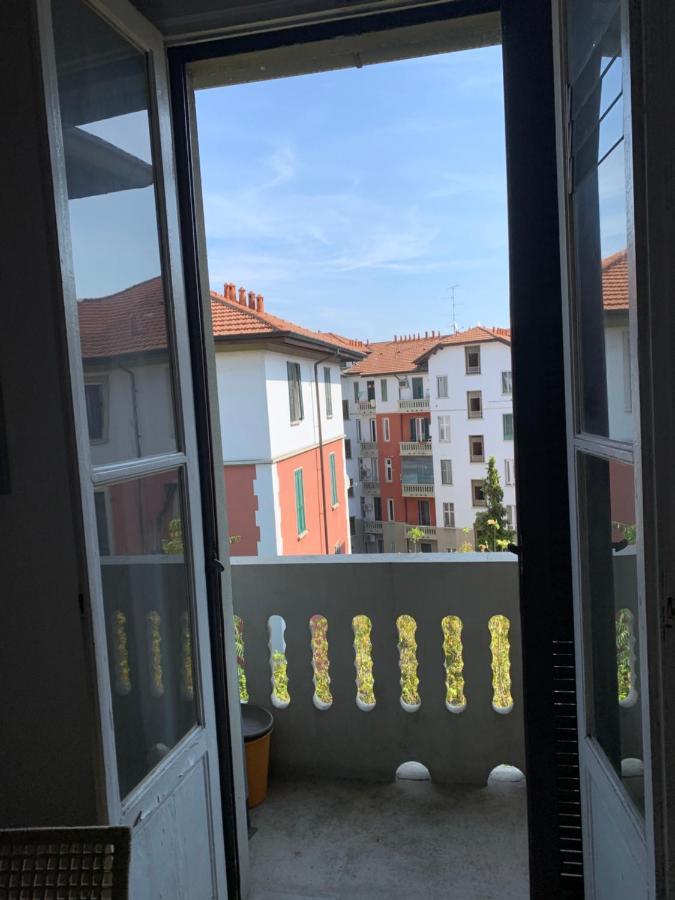Appartamento Splendido Con Tutti Servizi In Zona Navigli Milão Exterior foto